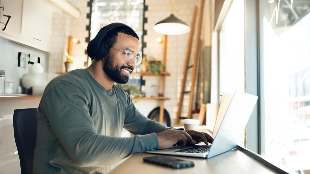 How to Build a Sales Culture That Thrives With Hybrid Working